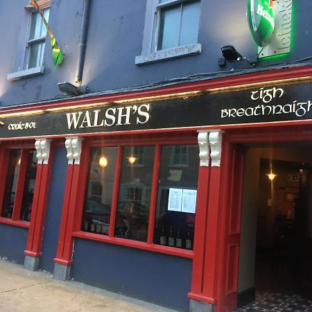 Walsh'S Apartment 2 Westport Exterior foto